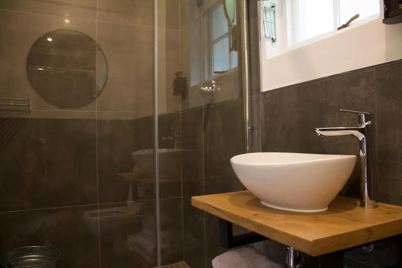 Stellendal Guest House Somerset West